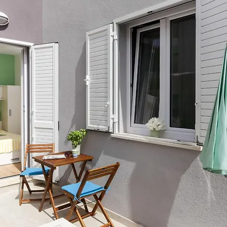 公寓 Karmen - One-bedroom With Terrace Olive *